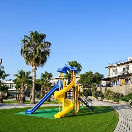 Palm Bay Esentepe With Sea View *