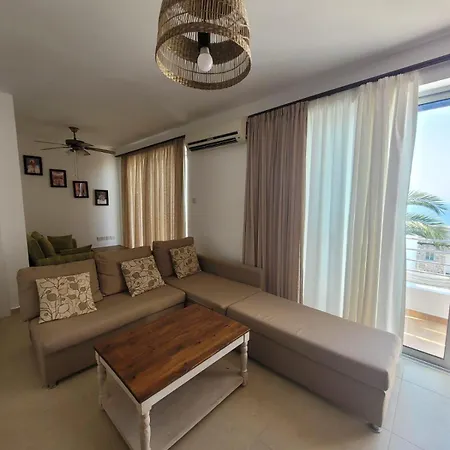 公寓 Palm Bay Esentepe With Sea View