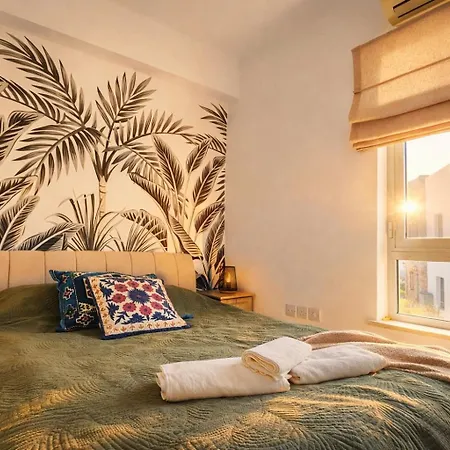 Palm Bay Esentepe With Sea View شقة *