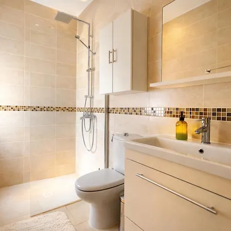 Palm Bay Esentepe With Sea View شقة Kalogrea